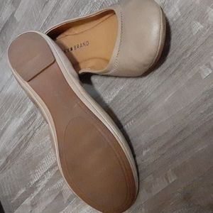 Lucky Brand taupe ballet shoes